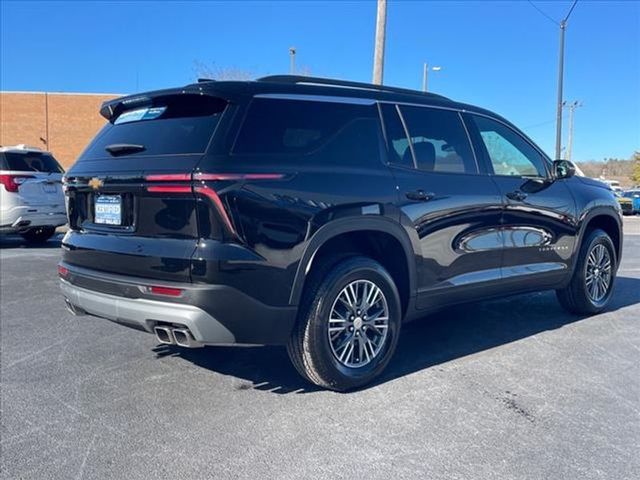 2025 Chevrolet Traverse FWD LT