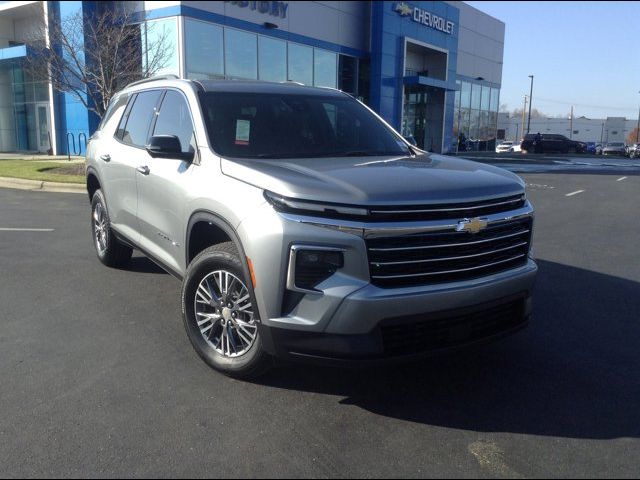 2025 Chevrolet Traverse FWD LT