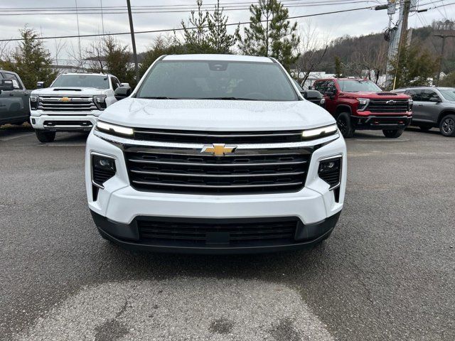 2025 Chevrolet Traverse FWD LT