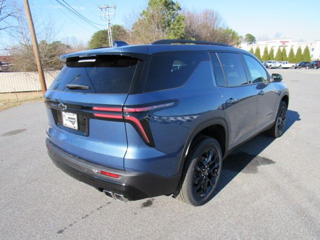 2025 Chevrolet Traverse FWD LT