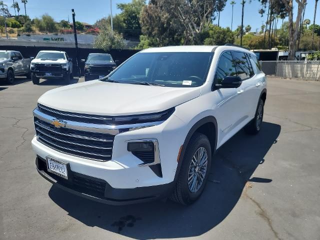 2025 Chevrolet Traverse FWD LT
