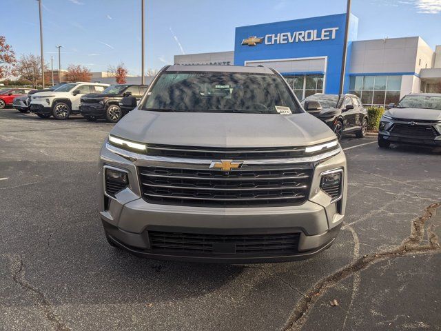 2025 Chevrolet Traverse FWD LT