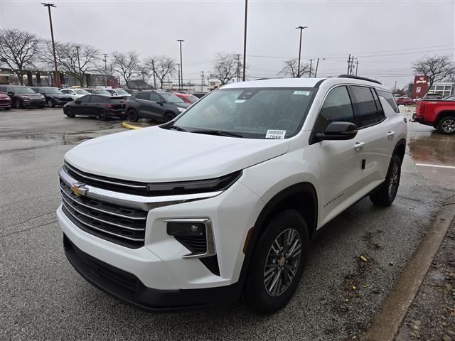 2025 Chevrolet Traverse FWD LT