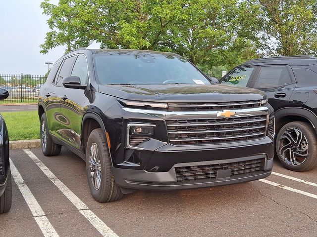 2025 Chevrolet Traverse FWD LT