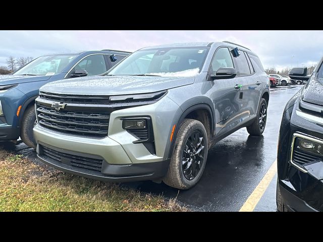 2025 Chevrolet Traverse FWD LT