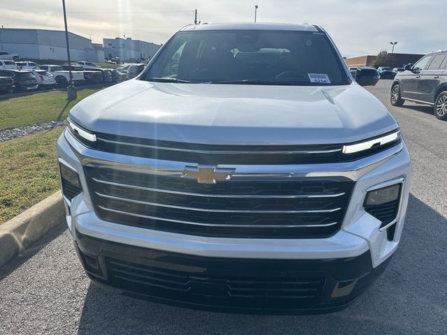 2025 Chevrolet Traverse AWD High Country