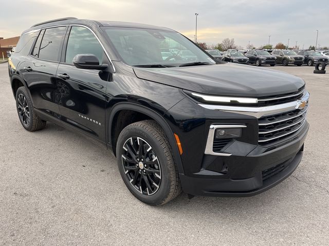 2025 Chevrolet Traverse FWD LT