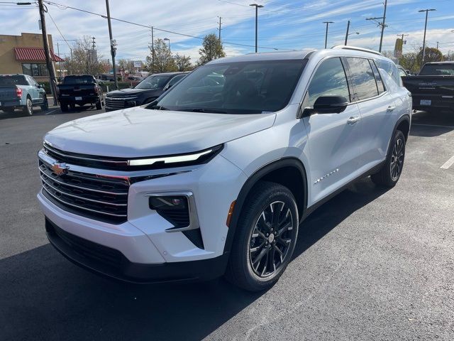 2025 Chevrolet Traverse FWD LT