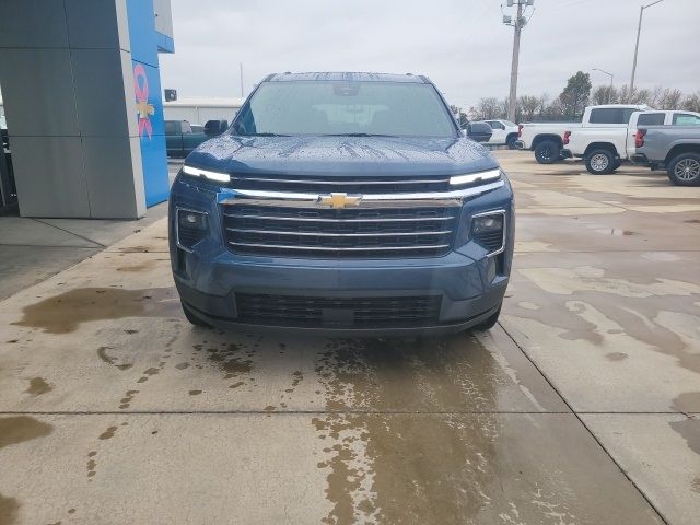 2025 Chevrolet Traverse FWD LT