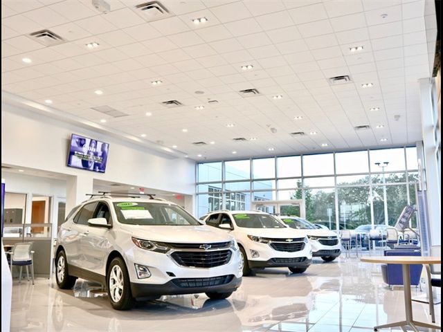 2025 Chevrolet Traverse FWD LT