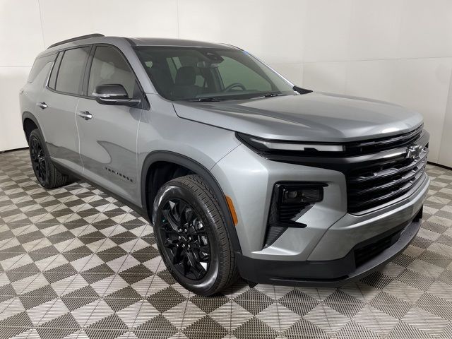 2025 Chevrolet Traverse FWD LT