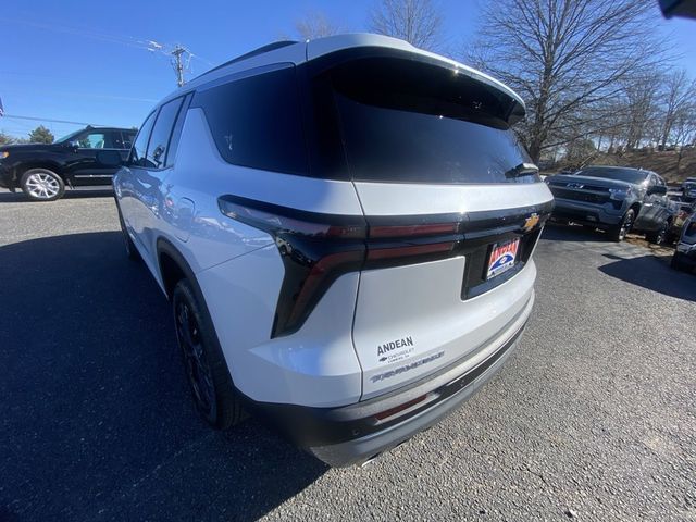 2025 Chevrolet Traverse FWD LT