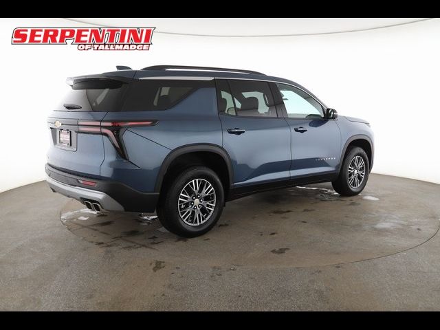 2025 Chevrolet Traverse FWD LT