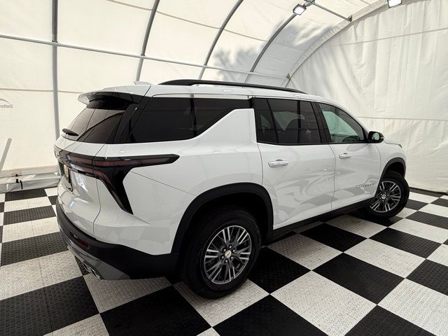 2025 Chevrolet Traverse FWD LT