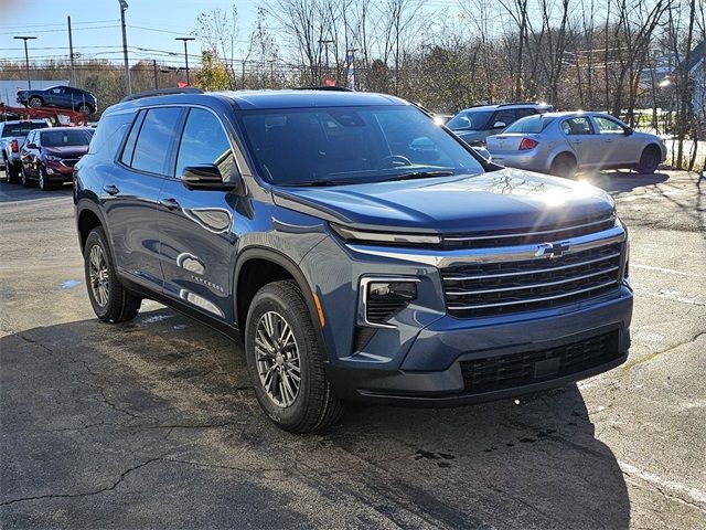 2025 Chevrolet Traverse FWD LT