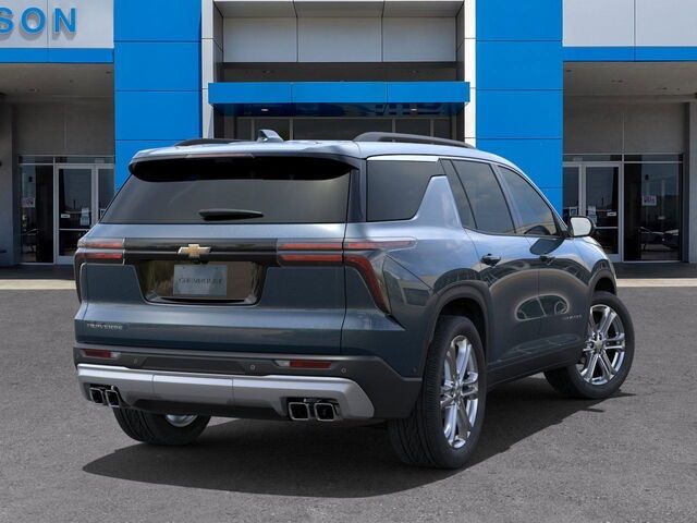 2025 Chevrolet Traverse FWD LT