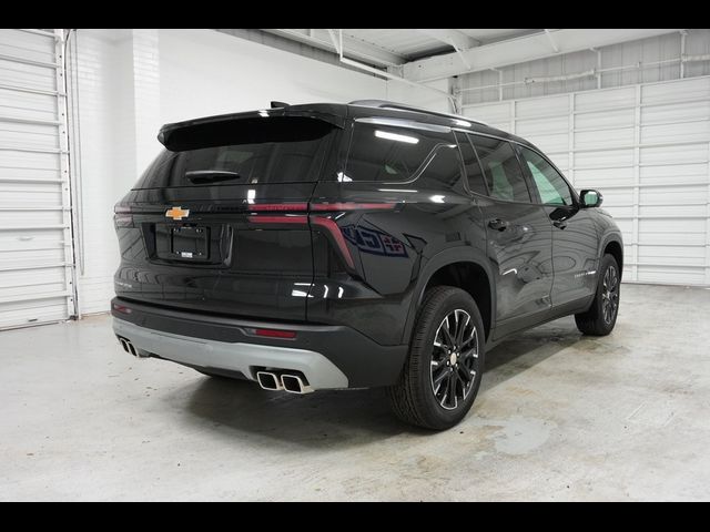 2025 Chevrolet Traverse FWD LT