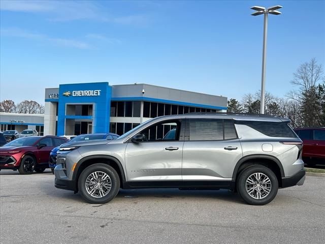 2025 Chevrolet Traverse FWD LT