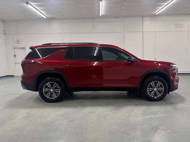 2025 Chevrolet Traverse FWD LT