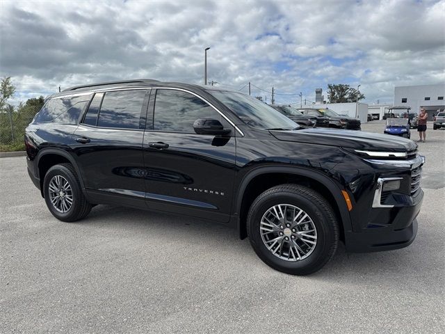 2025 Chevrolet Traverse FWD LT