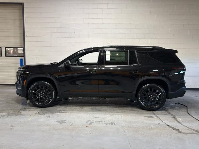 2025 Chevrolet Traverse FWD LT