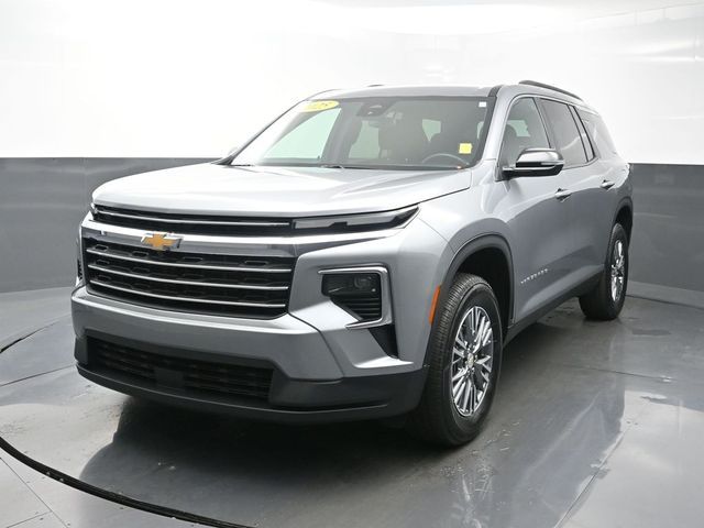 2025 Chevrolet Traverse FWD LT