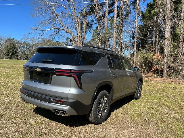 2025 Chevrolet Traverse FWD LT