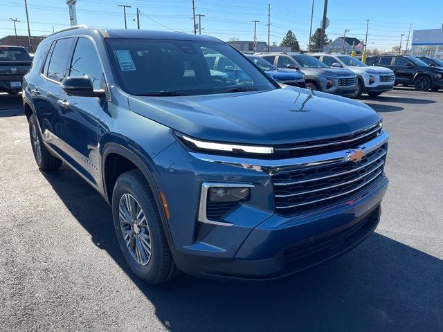 2025 Chevrolet Traverse FWD LT