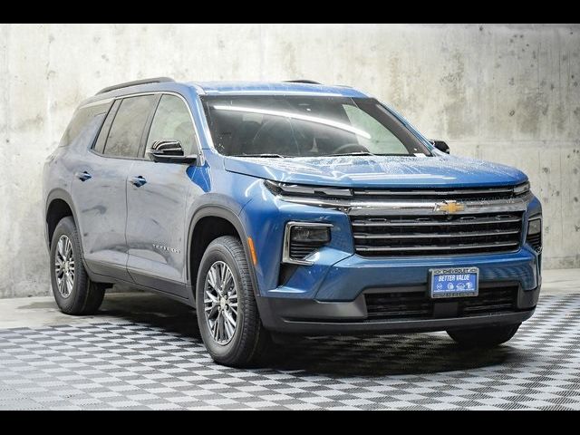 2025 Chevrolet Traverse FWD LT