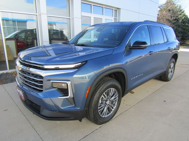 2025 Chevrolet Traverse AWD LT