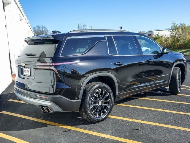 2025 Chevrolet Traverse AWD LT