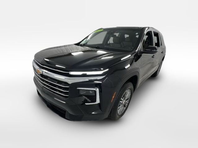 2025 Chevrolet Traverse AWD LT