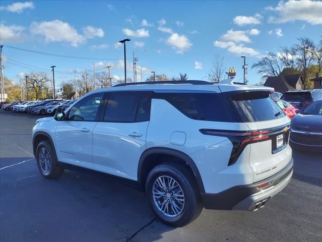 2025 Chevrolet Traverse AWD LT