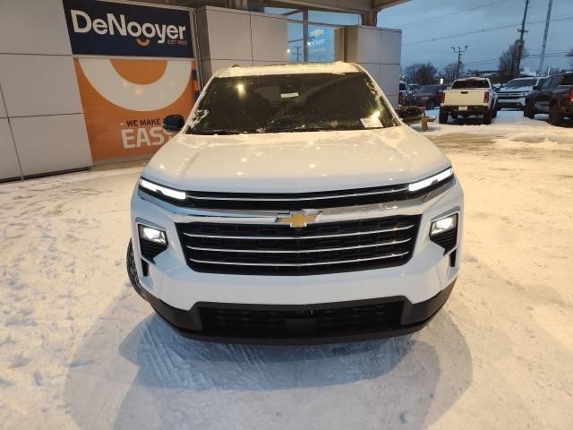 2025 Chevrolet Traverse AWD LT