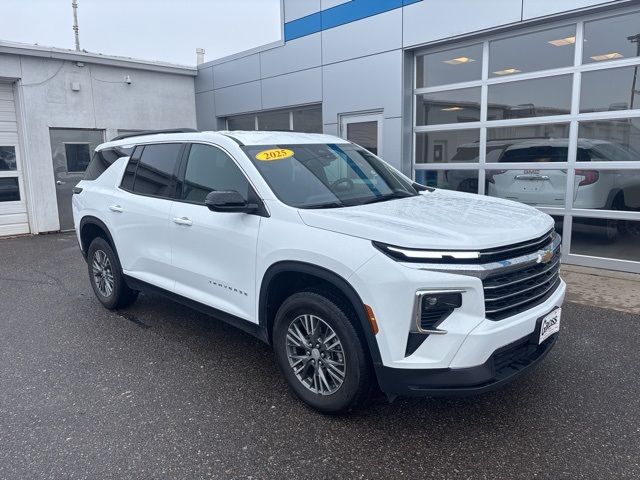 2025 Chevrolet Traverse AWD LT