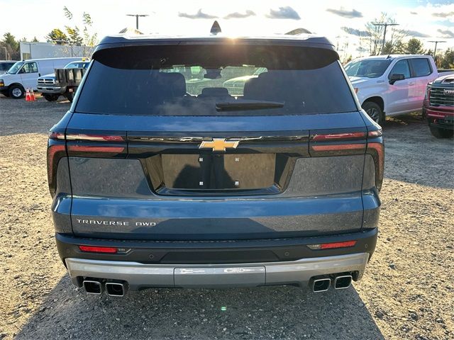 2025 Chevrolet Traverse AWD LT