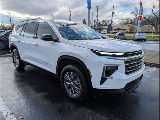 2025 Chevrolet Traverse AWD LT