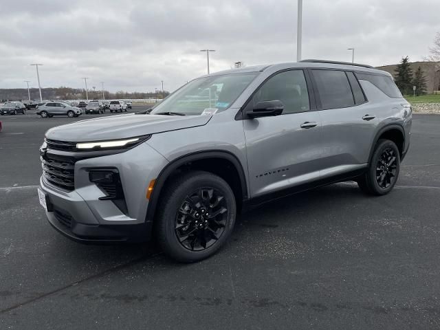 2025 Chevrolet Traverse AWD LT