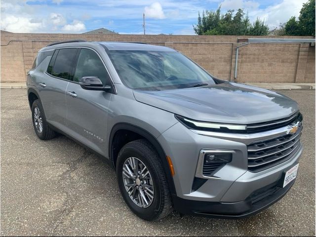 2025 Chevrolet Traverse FWD LT
