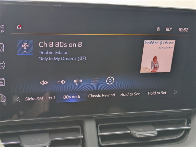 Vehicle image 19 of 26