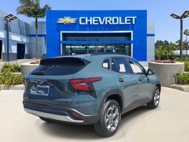 2025 Chevrolet Trax LT