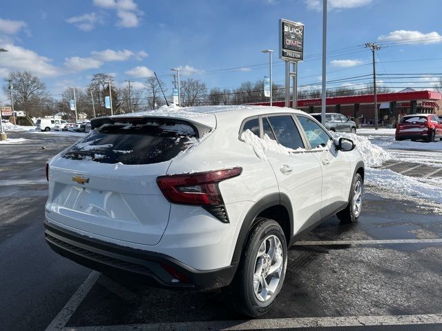 2025 Chevrolet Trax LS