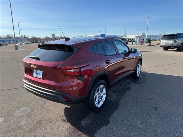 2025 Chevrolet Trax LS