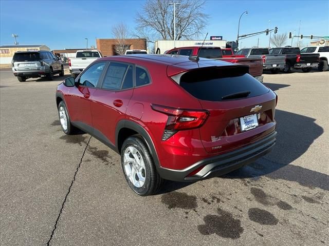 2025 Chevrolet Trax LS