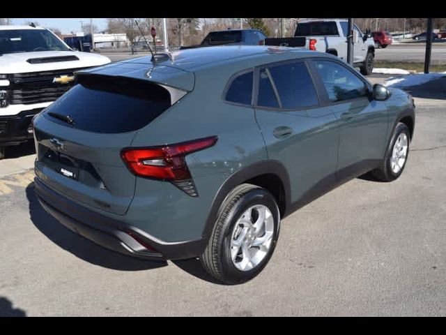 2025 Chevrolet Trax LS