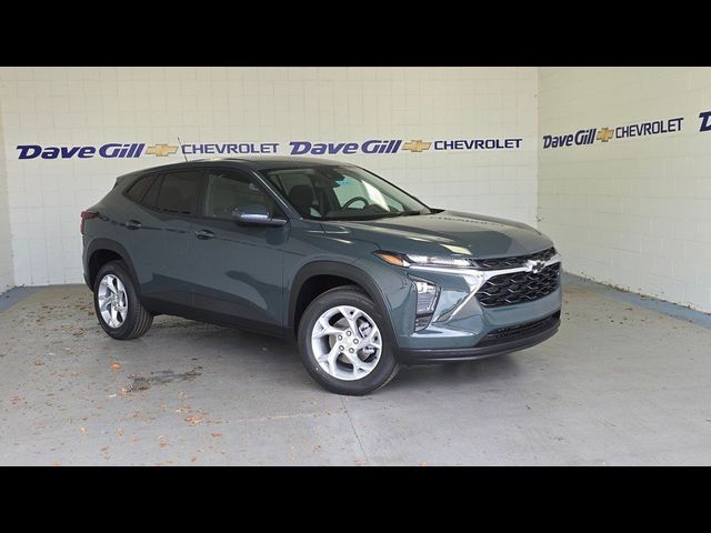 2025 Chevrolet Trax LS