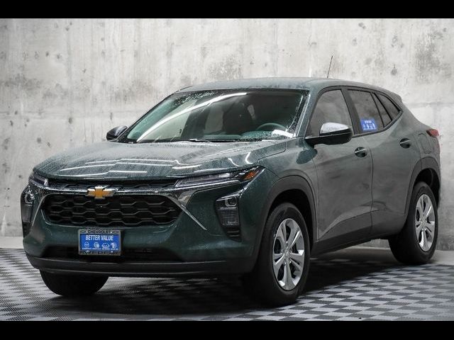 2025 Chevrolet Trax LS