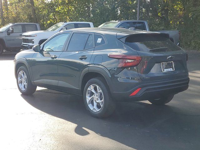 2025 Chevrolet Trax LS