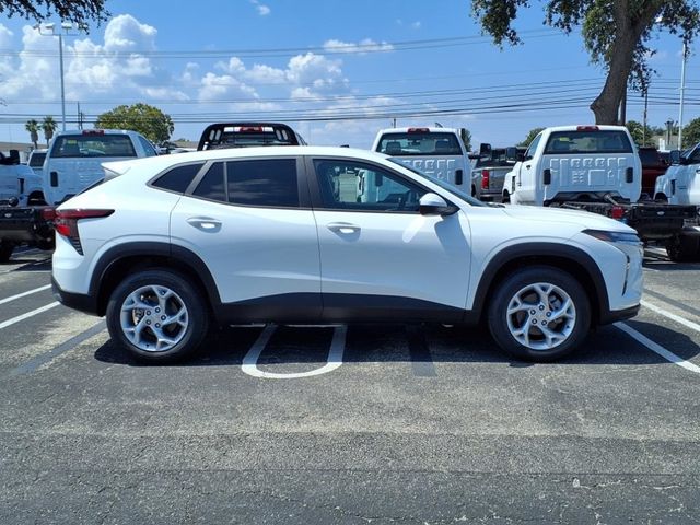 2025 Chevrolet Trax LS