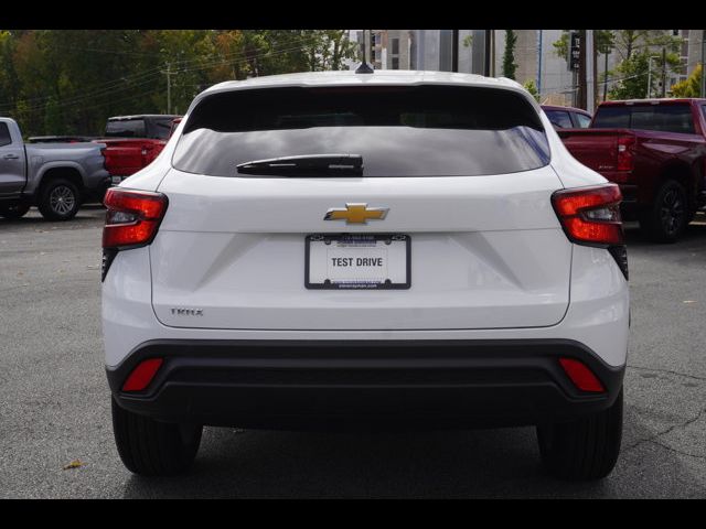 2025 Chevrolet Trax LS